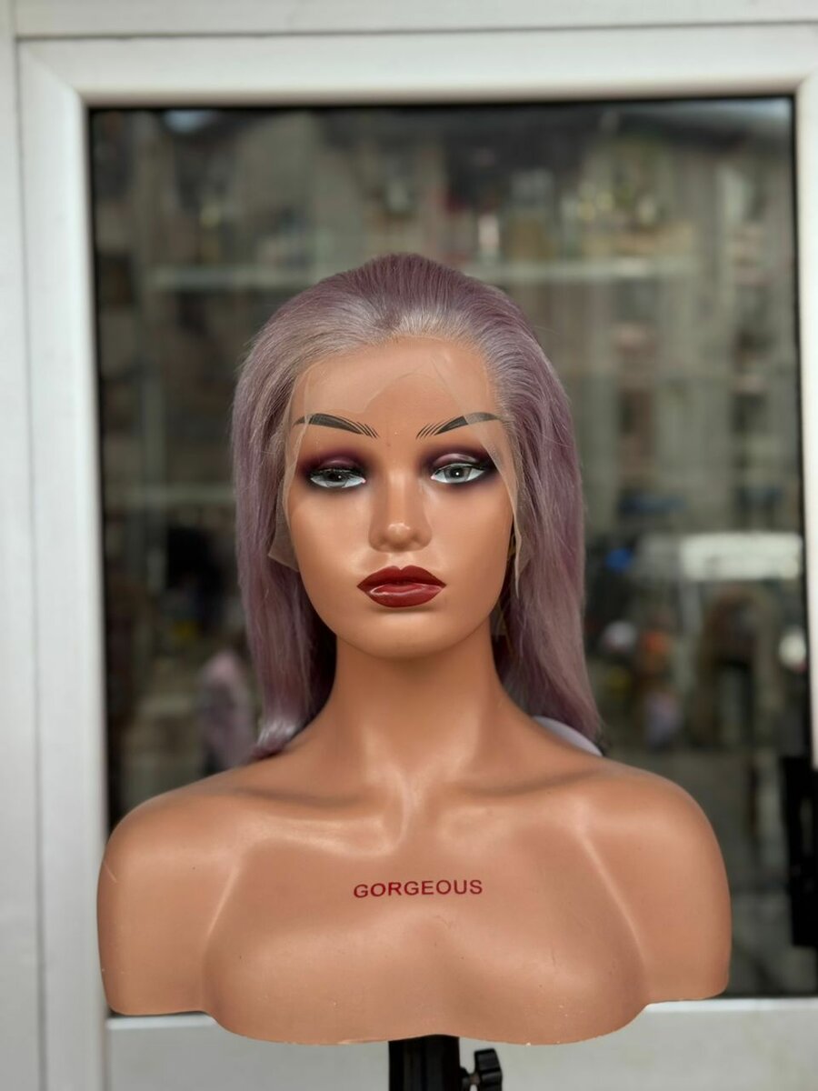 Coupe carré couleur gris uniqu