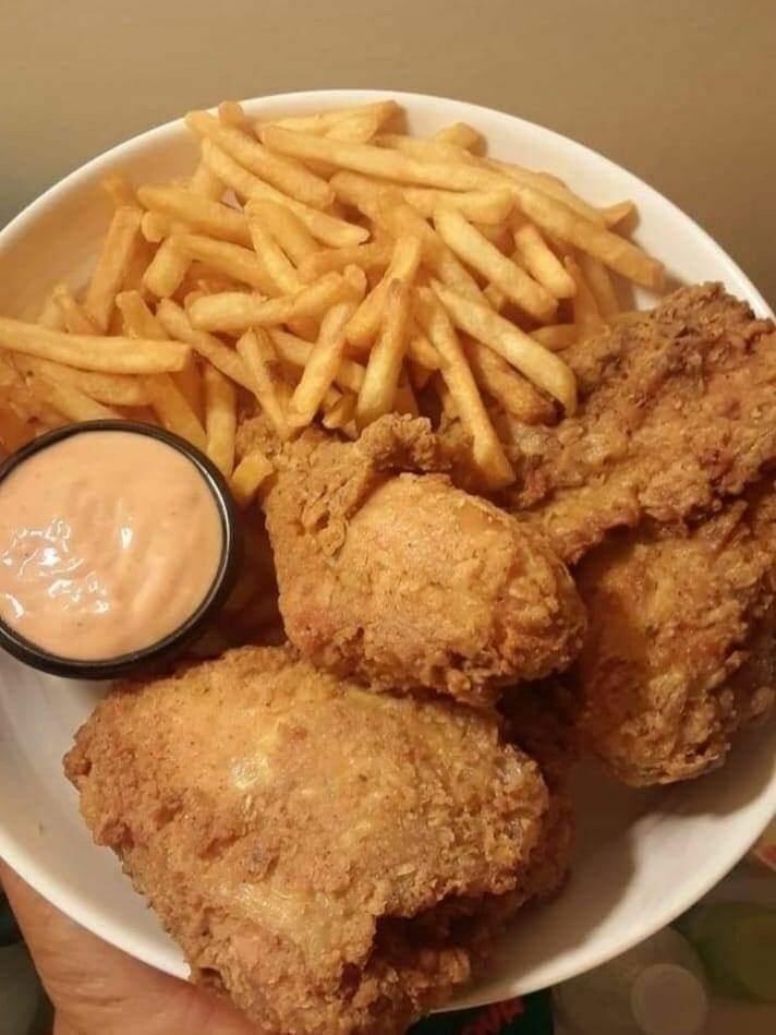 Pizza , poulet pané