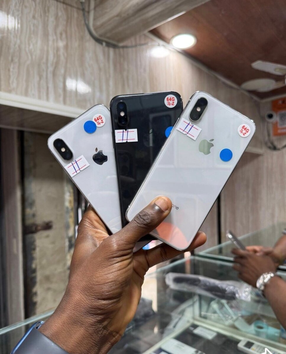 iPhone X - 64gb