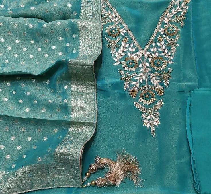 Shafoon 3 Peace Suit