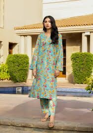 Loan two piece suit
