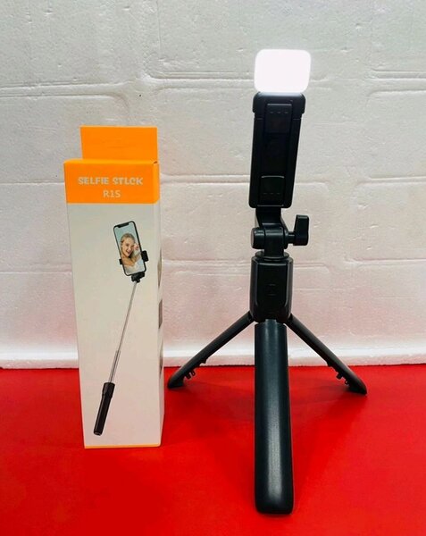 Selfie Bluetooth + Lumière