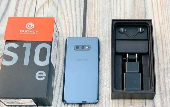 Samsung galaxy s10e 128Go 6giga ram original neuf scellé