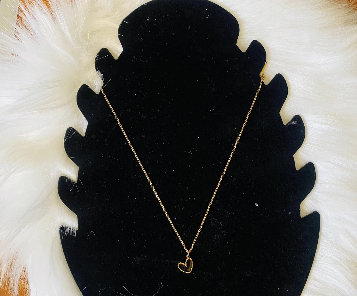 Black Heart pendant