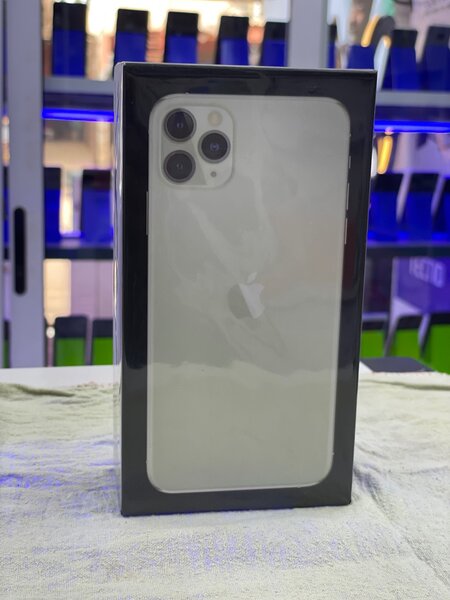 iPhone 11 Pro max 256gb new