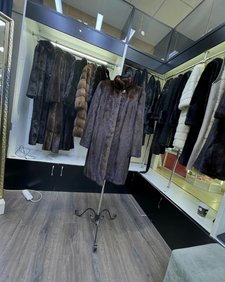 Шикарная цельная норковая шуба