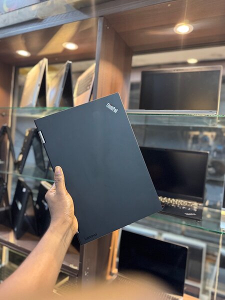 Lenovo Thinkpad X1 Yoga 3rd Gen