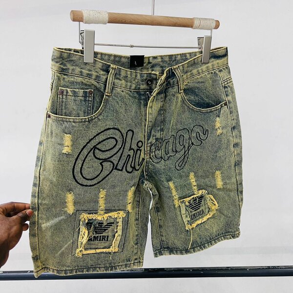 Short Jeans