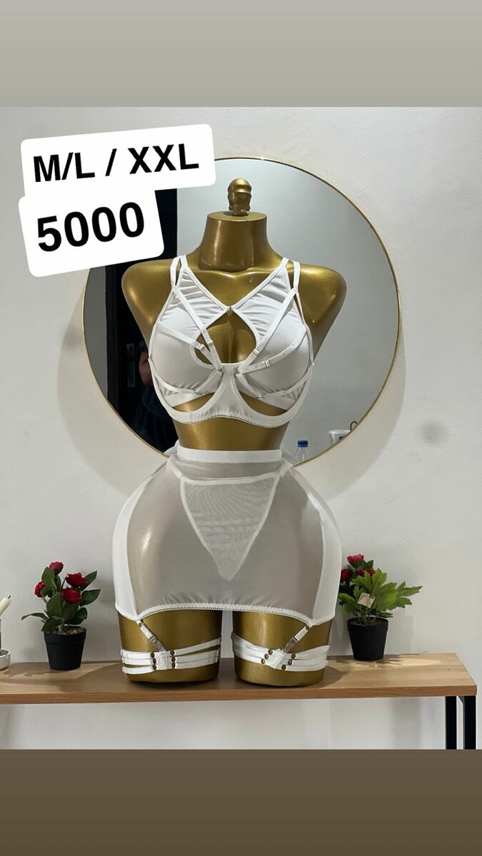 Ensemble lingerie blanc sexy