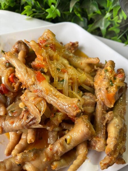 Pattes de Poulet Épicées