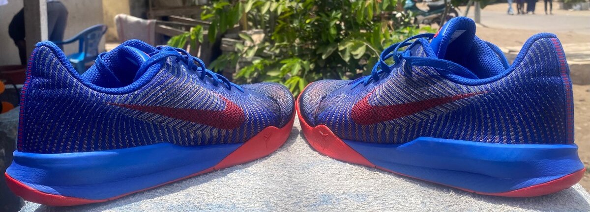 Nike KB Mentality 2 Game Royal