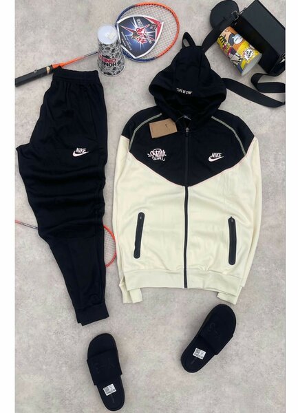 Survêtement à capuche noir-blanc