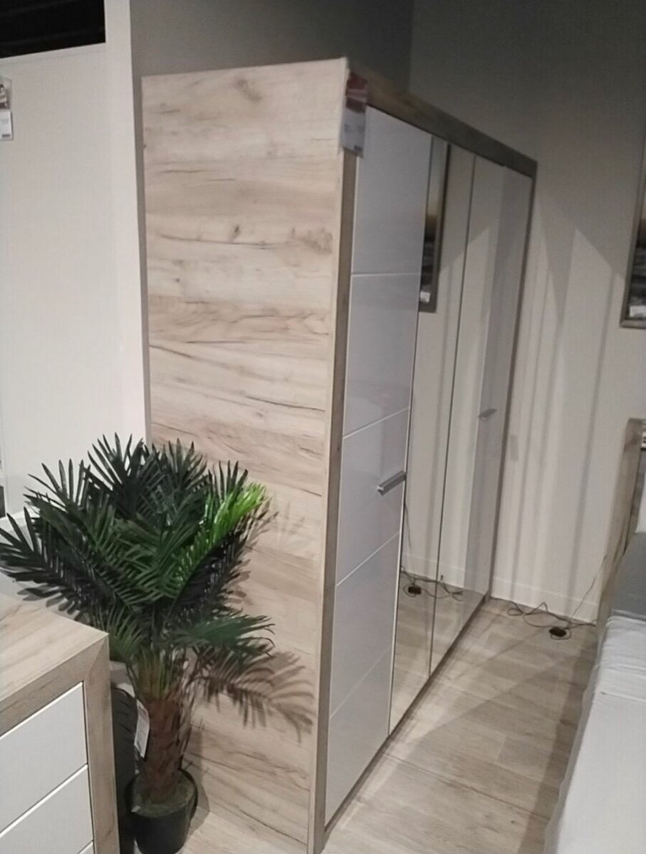 ASTOR SLIDING WARDROBE