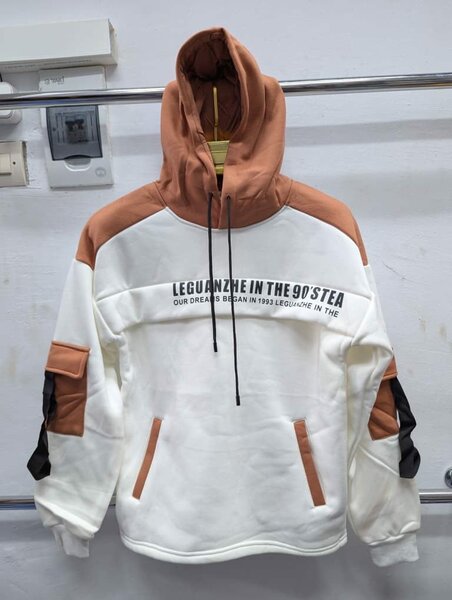 Sweat à capuche stylé et chaud