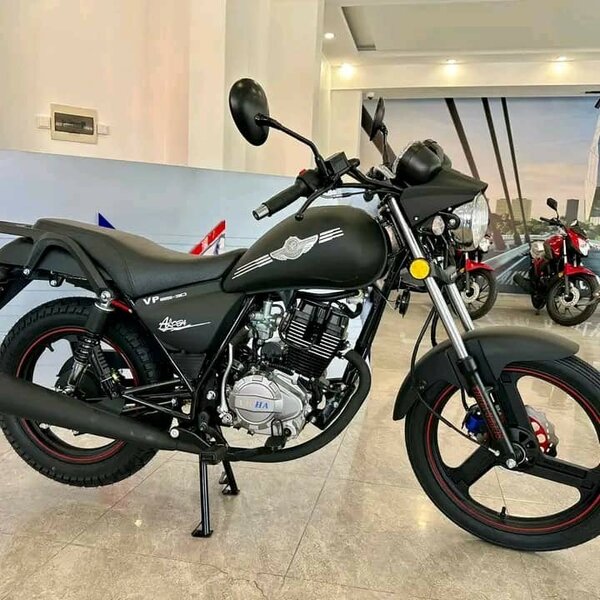 Moto élégante et performante