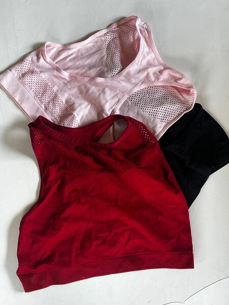 Breathable Seamless Sports Bra