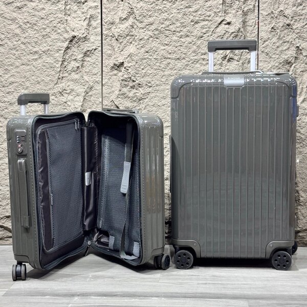 RIMOWA travelling suitcase