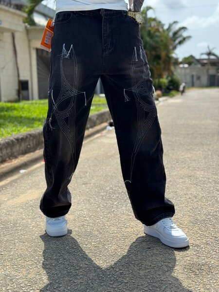 Jean streetwear brodé homme
