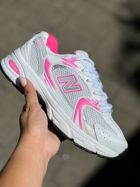Baskets New Balance blanc rose