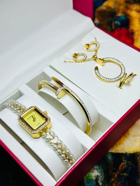 montre pour les femmes