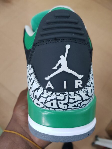 JORDAN 3 RETRO
