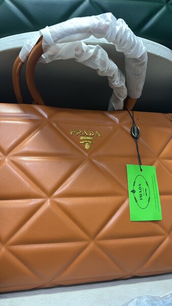 Sac à main Prada cuir