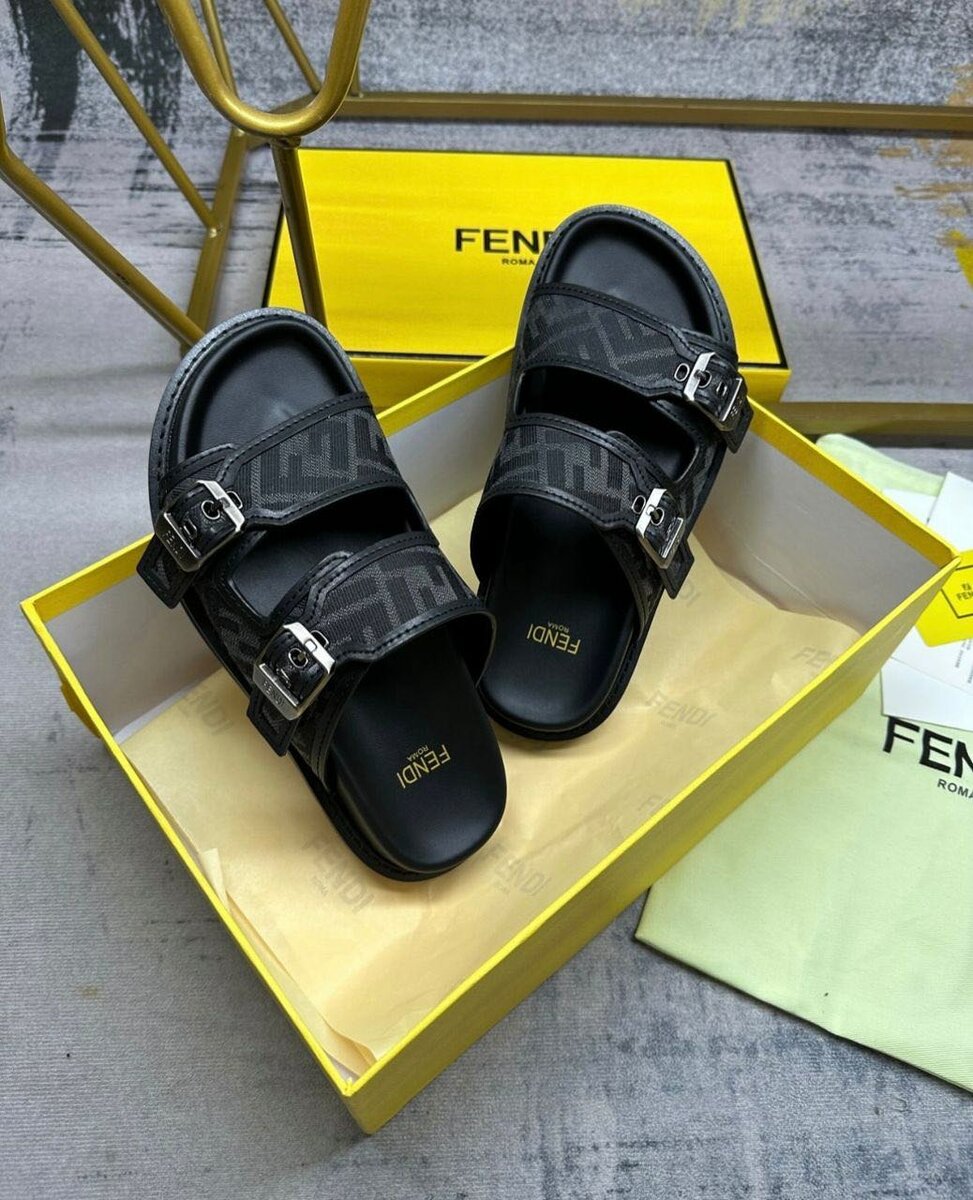 Sandales Fendi Logo Homme