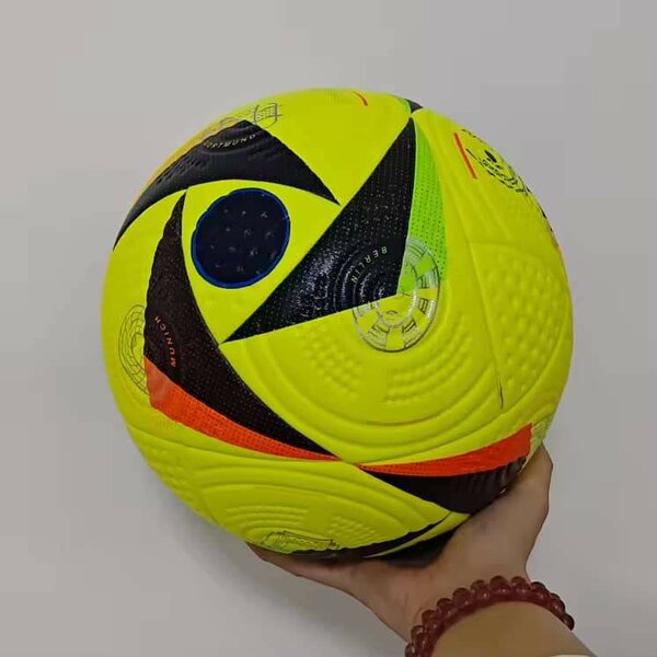 Ballons de football en cuir