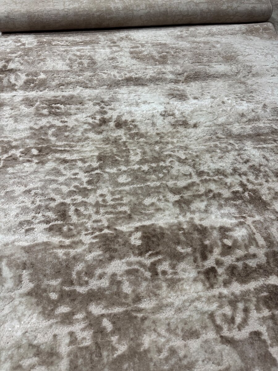 Новая , не подошло размером длина 3,50 Ширина 1,50