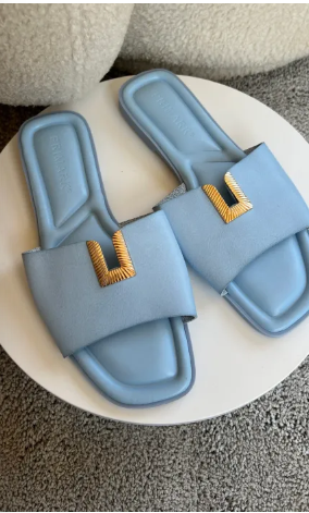 Carelle blue slipper