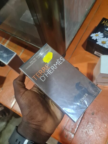 TERRE D'HERMÈS PERFUME