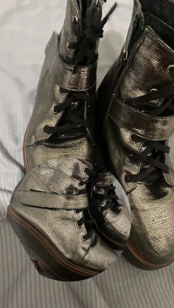 Сапоги на высокой подошве