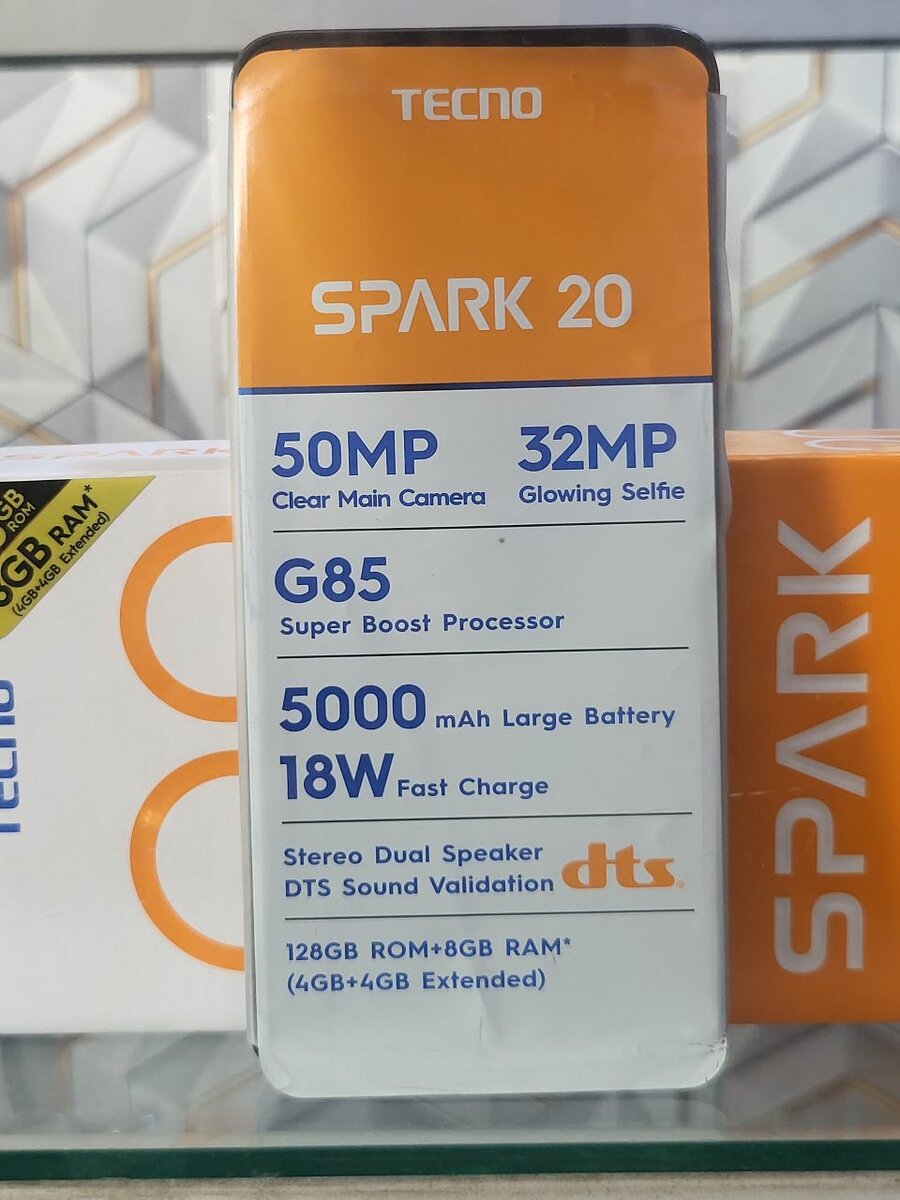 Tecno spark 20