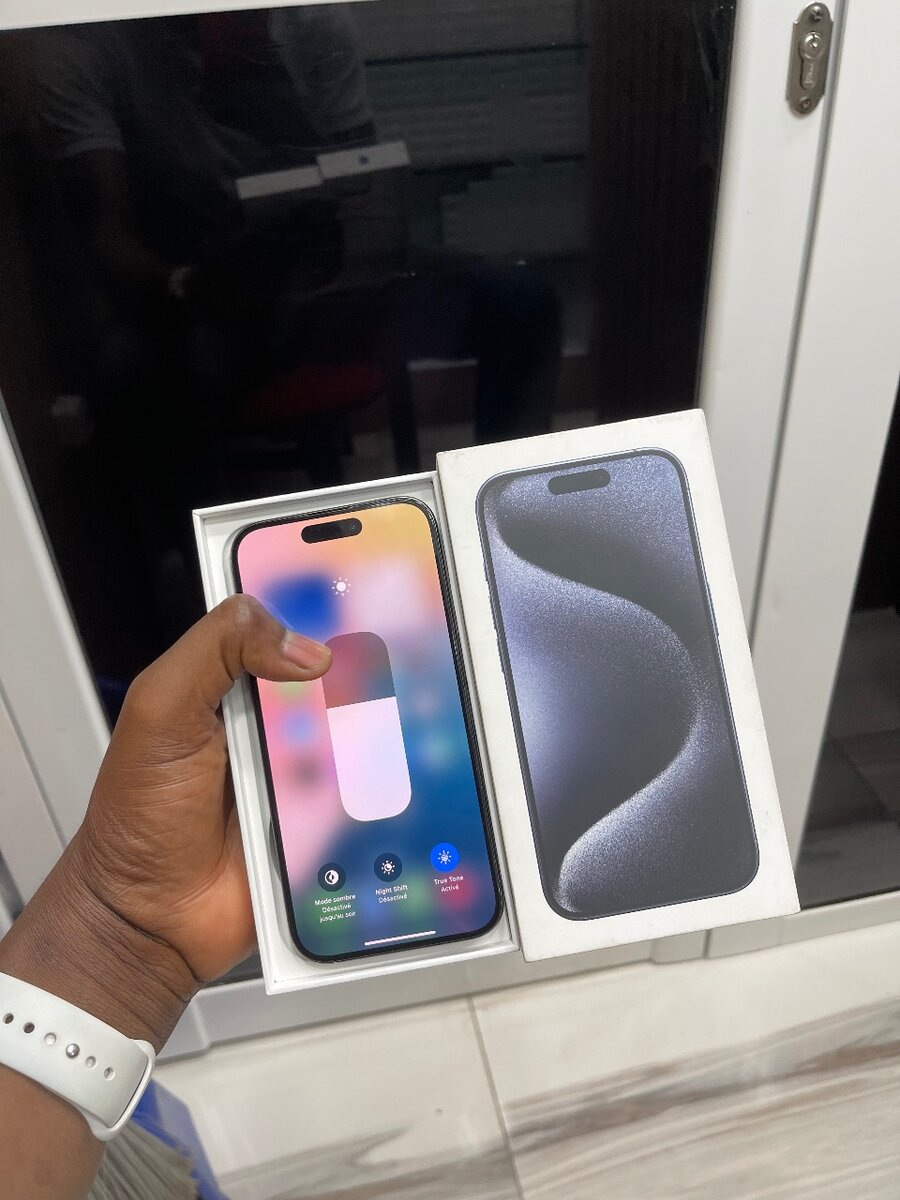 iPhone 15pro 256GB