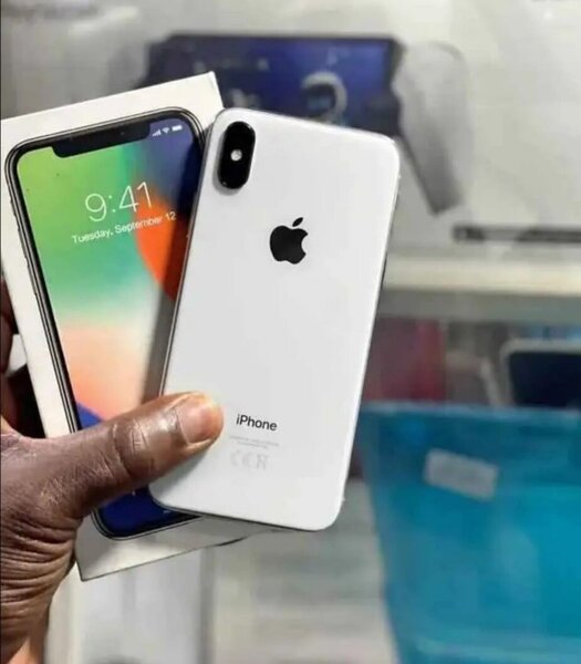 iPhone X 64 Go Argent