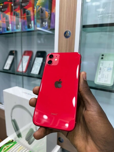 iPhone Rouge Neuf 128 Go