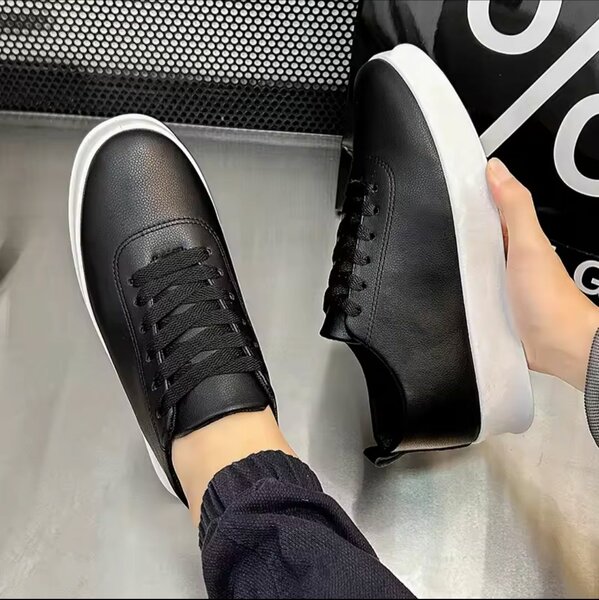 Baskets noires unisexes élégantes