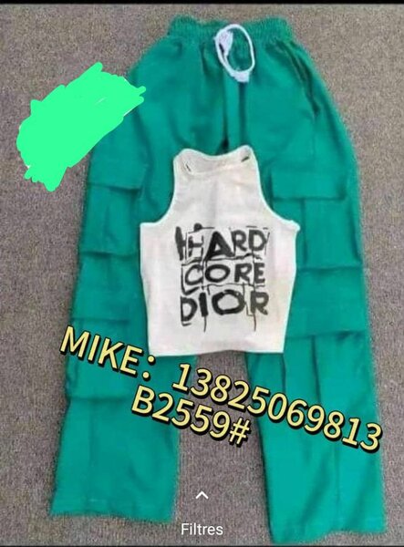 Habit et pantalon pour jeunes filles