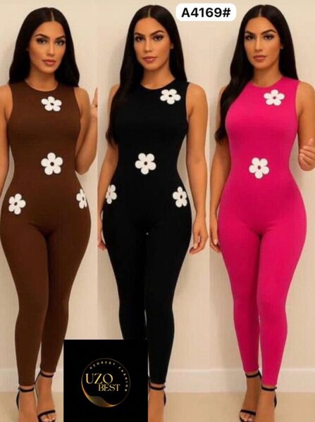 Combinaison fleurs sans manches