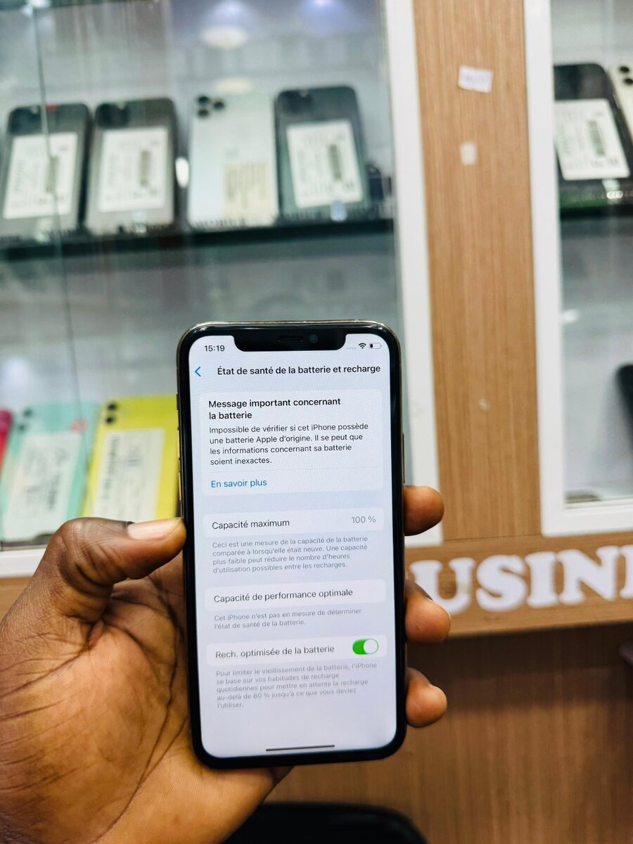 iPhone 11 Pro 64Go tout passe