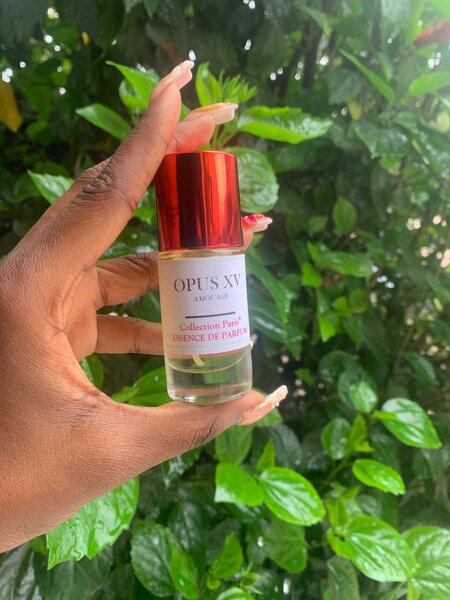 Essence de Amouage Opus XV