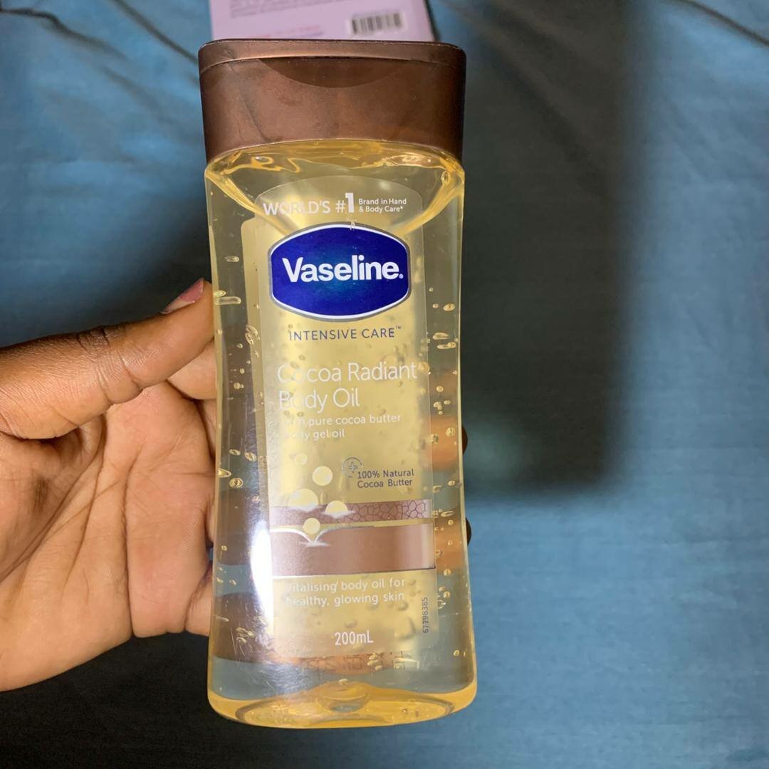 Huile corps Vaseline éclat