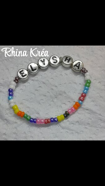 Bracelet perles coloré prénom