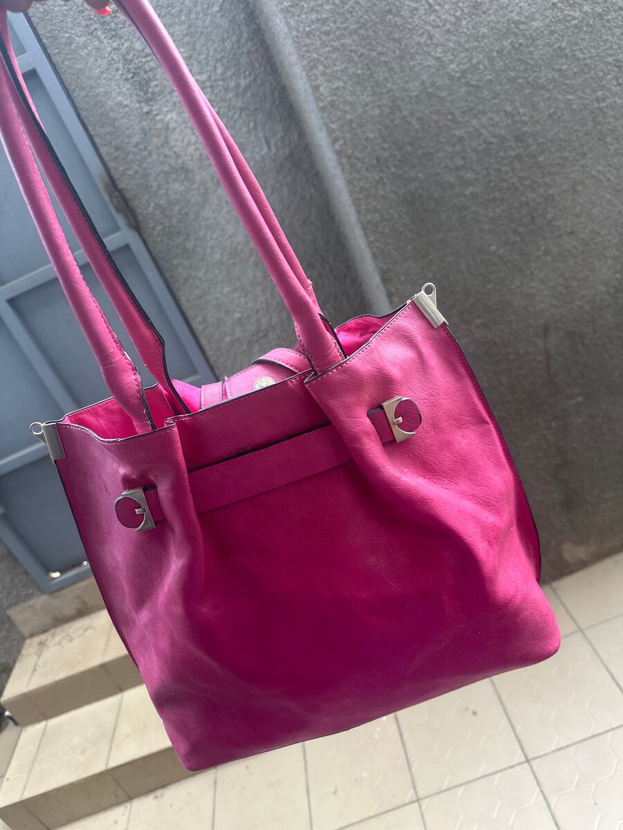 Sac à main fuchsia élégante