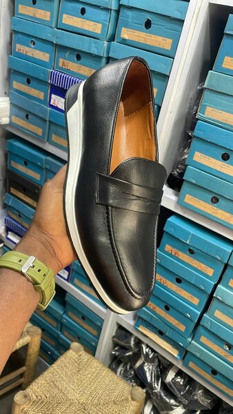 Mocassins en cuir noir
