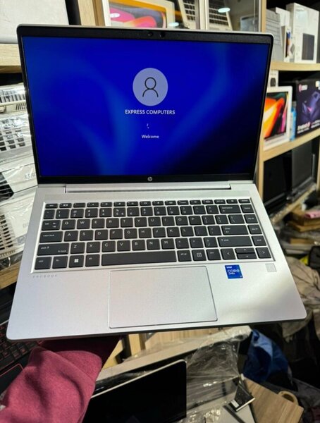 HP PROBOOK G8(11) Ram 16GB, Intel core i7 SSD 512GB