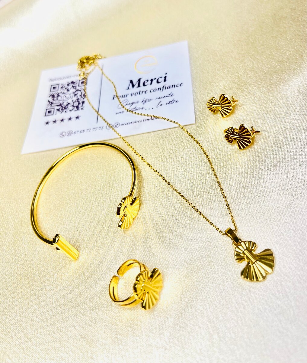 Parure Bijoux Dorée Élégante