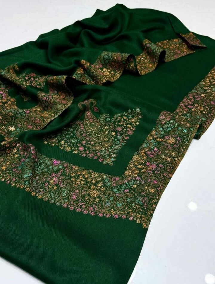 Handmade Kashmiri embroidery shawl