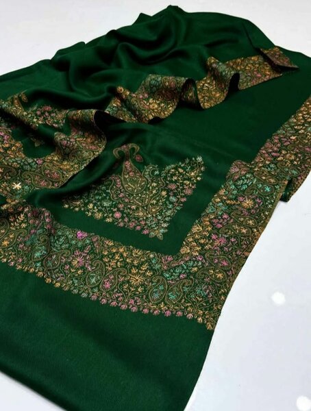 Handmade Kashmiri embroidery shawl