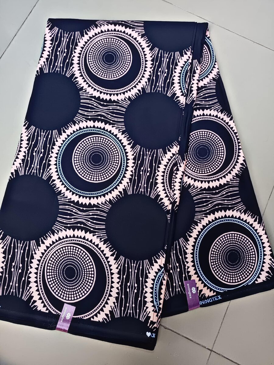 Fabric with a  print of 6 meters 